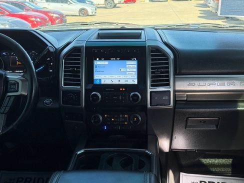 Used 2017 Ford F250 Platinum w/ Platinum Ultimate Package image 14