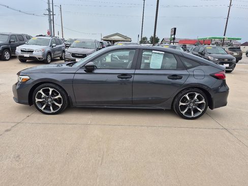 Used 2025 Honda Civic Sport Touring image 8