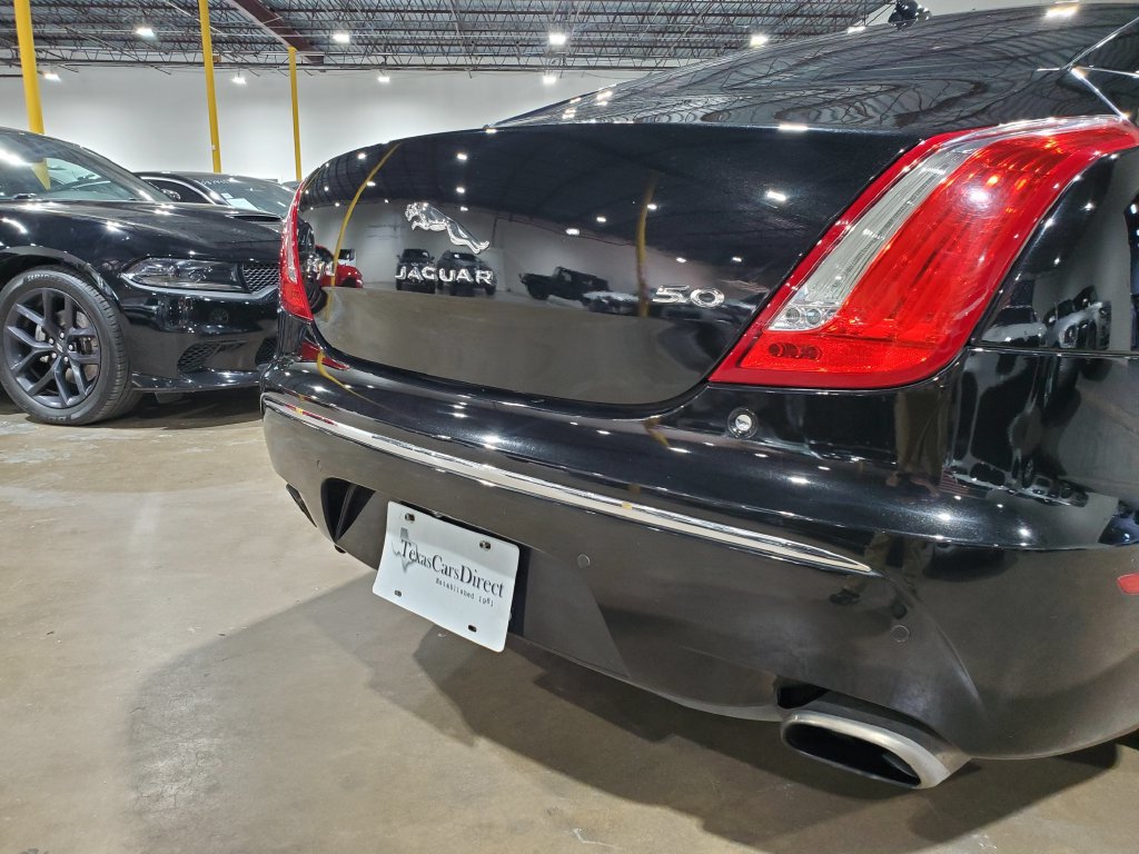 Used 2014 Jaguar XJ L Supercharged RWD image 46