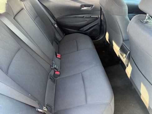 Used 2020 Toyota Corolla LE image 29