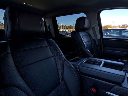 Used 2023 Toyota Tundra Limited image 37