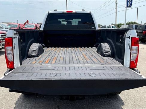 Used 2022 Ford F250 XL w/ Power Equipment Group AWD/4WD image 30
