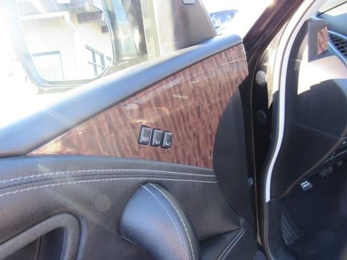 Used 2017 Nissan Armada SL w/ Technology Package image 14