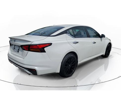 New 2025 Nissan Altima 2.5 SV w/ SV Special Edition Package image 4