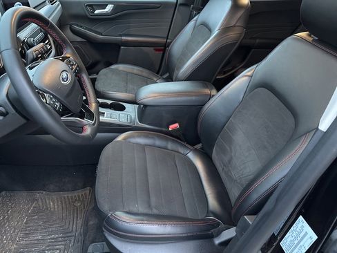 Used 2022 Ford Escape SEL w/ SEL Stealth AWD Package image 11