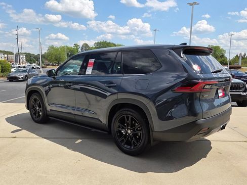 New 2026 Toyota Grand Highlander FWD image 10