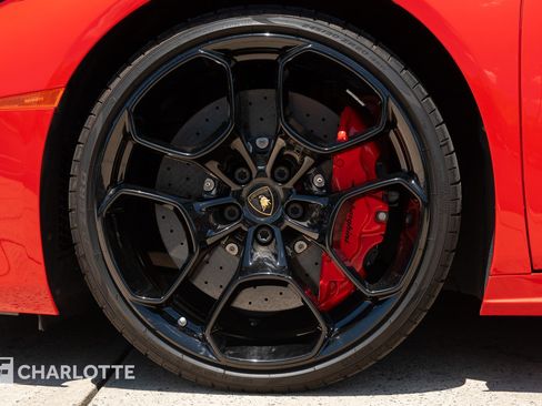 Used 2016 Lamborghini Huracan LP 580-2 RWD image 10