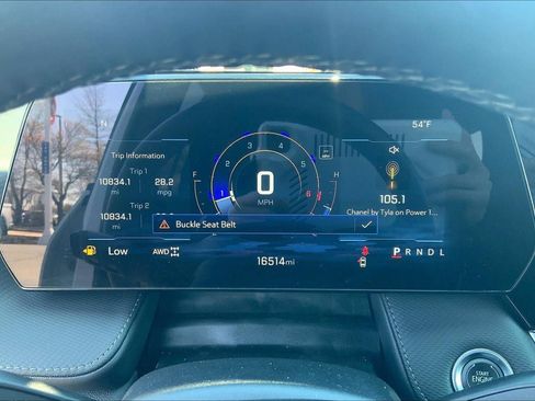 Used 2025 Chevrolet Equinox LT image 19