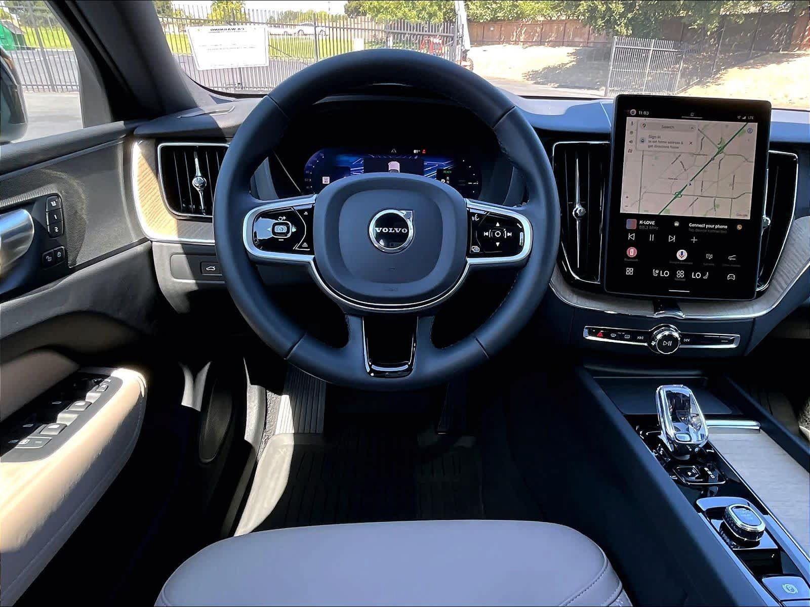 Used 2026 Volvo XC60 T8 Plus w/ Protection Package Premier AWD/4WD image 8