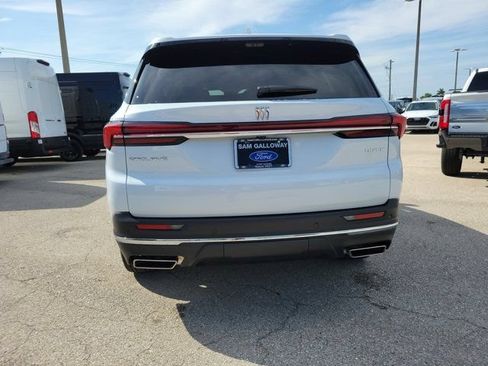 Used 2026 Buick Enclave Preferred w/ Power Package FWD image 5