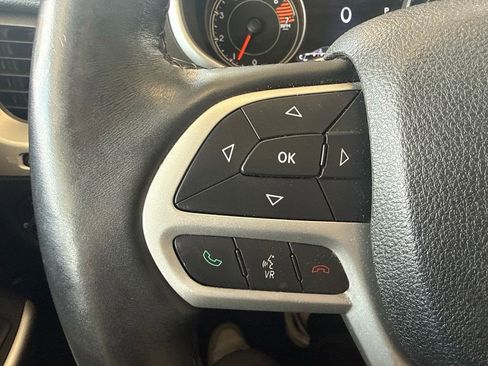 Used 2017 Jeep Cherokee Limited AWD/4WD image 20