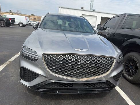 Used 2024 Genesis GV70 2.5T Sport Prestige w/ Sport Prestige Package image 5