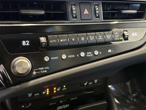 Certified 2022 Lexus ES 350 F Sport image 25