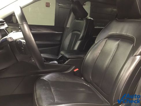 Used 2022 Jeep Grand Cherokee L Limited w/ Black Appearance Package AWD/4WD image 24