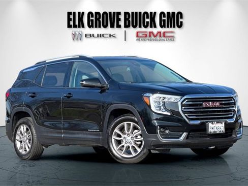 Used 2024 GMC Terrain SLT image 2
