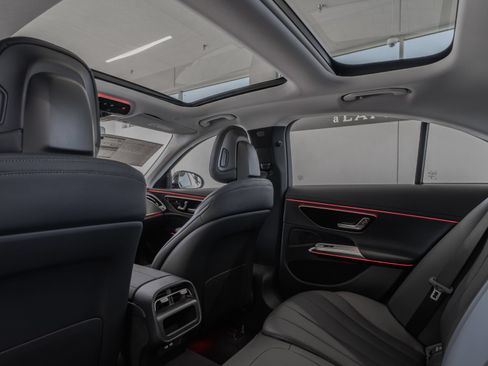 Used 2026 Mercedes-Benz E 350 Sedan image 25