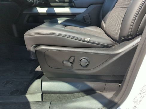 Used 2023 RAM 1500 Big Horn AWD/4WD image 13