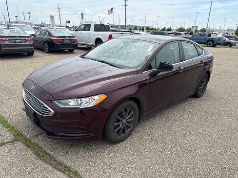 Used 2017 Ford Fusion S FWD image 3