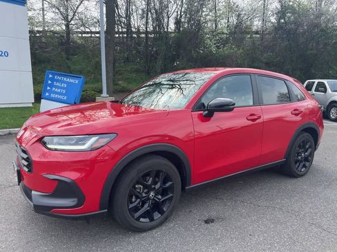 Used 2024 Honda HR-V Sport image 8