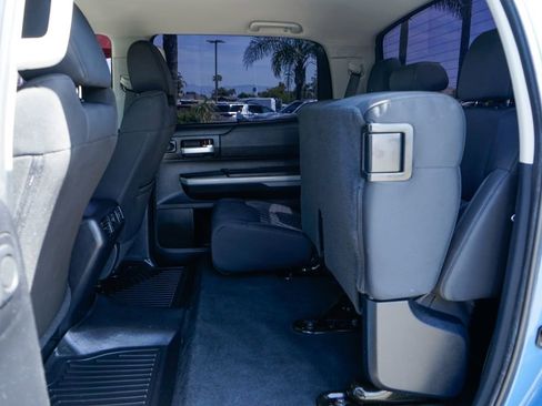 Used 2019 Toyota Tundra SR5 w/ SR5 Upgrade Package AWD/4WD image 33