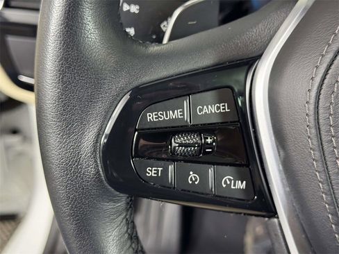 Used 2023 BMW 530i xDrive w/ Convenience Package image 22