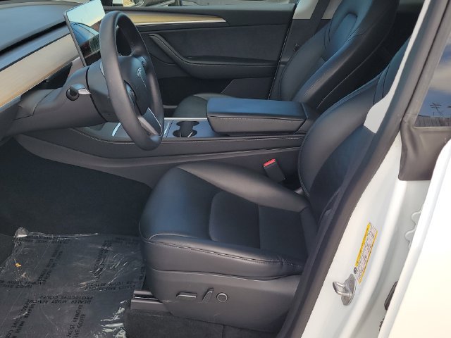 Used 2023 Tesla Model Y Long Range AWD/4WD image 9