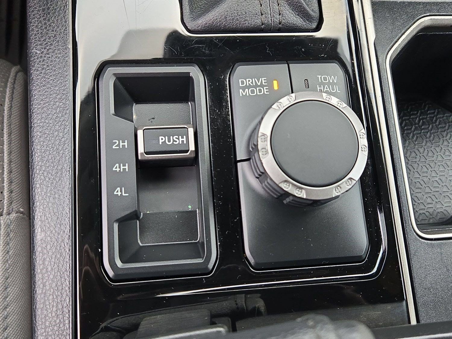 Used 2024 Toyota Tundra SR5 w/ SR5 Premium Package AWD/4WD image 26