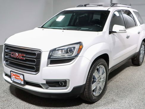 Used 2017 GMC Acadia Limited SLT image 36