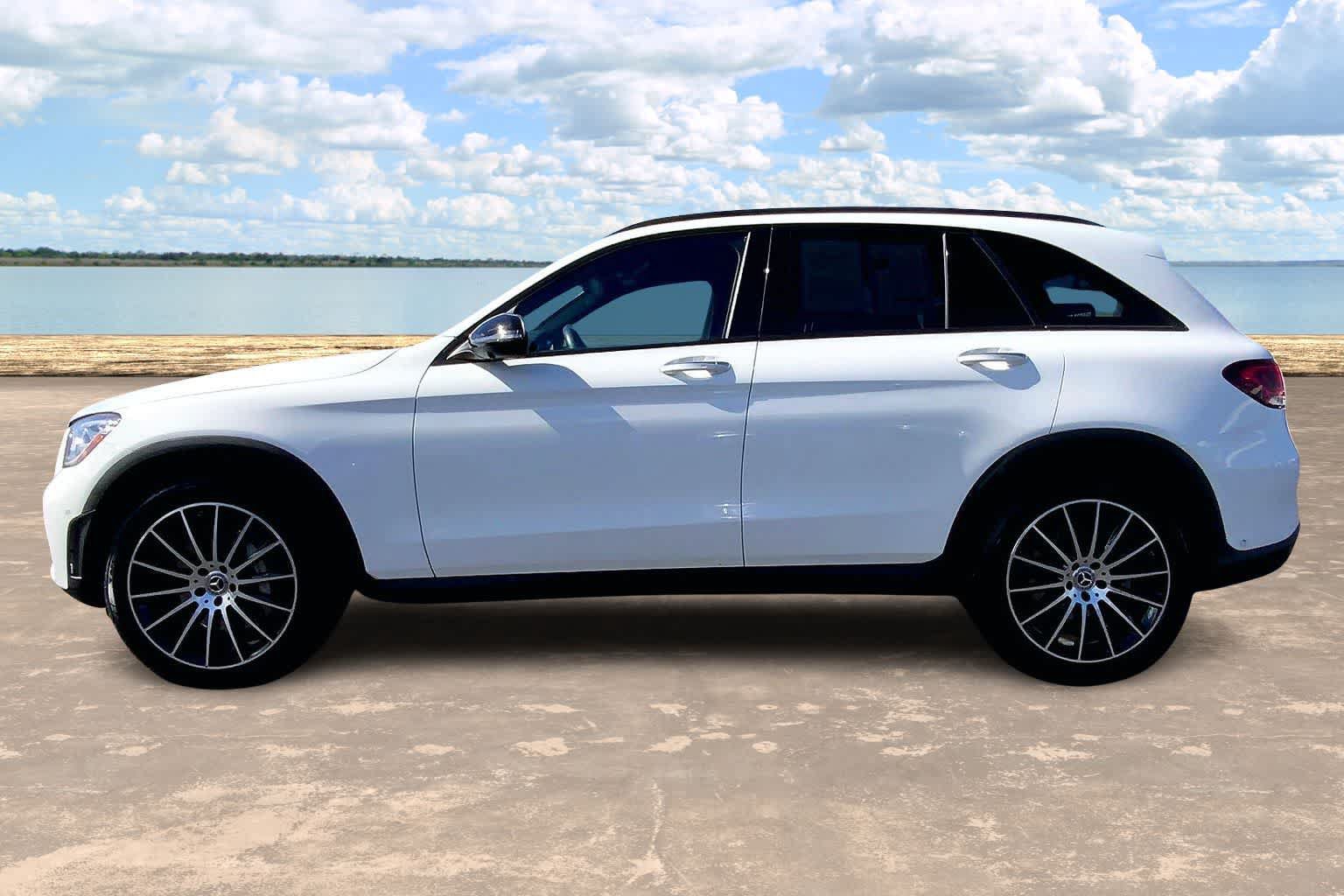 Used 2022 Mercedes-Benz GLC 300 image 3