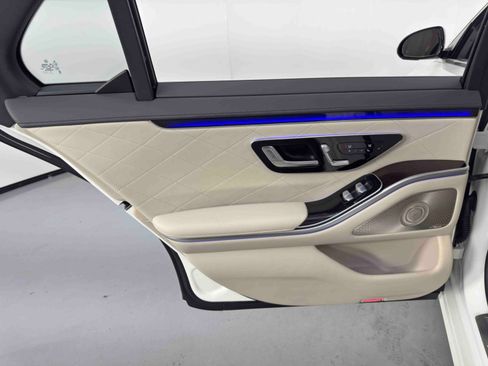 Used 2022 Mercedes-Benz S 580 4MATIC Sedan image 55