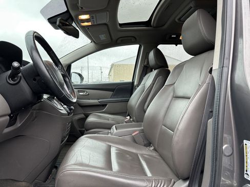 Used 2014 Honda Odyssey Touring image 11
