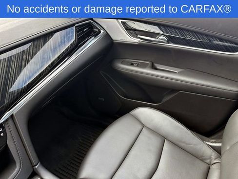 Used 2023 Cadillac XT6 Premium Luxury w/ Technology Package image 31