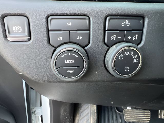 Used 2026 Chevrolet Silverado 3500 LT AWD/4WD image 13