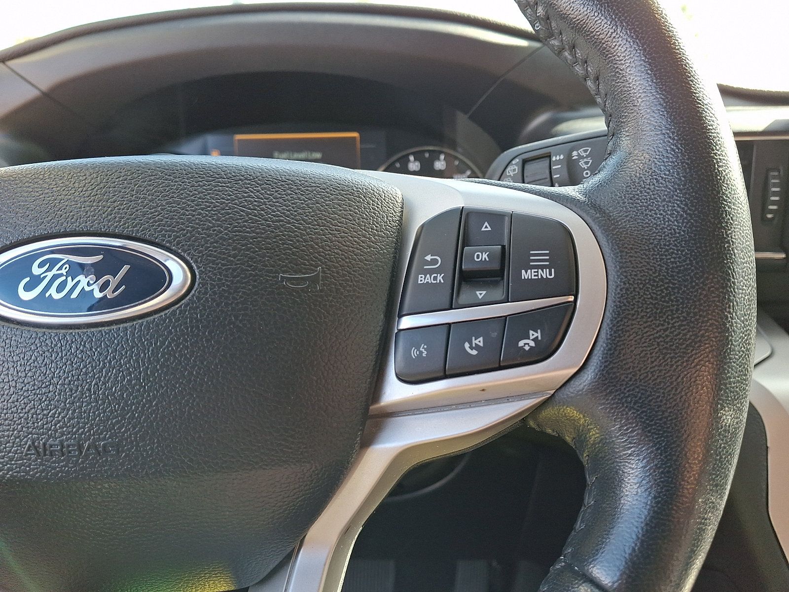 Certified 2023 Ford Explorer XLT w/ Equipment Group 202A AWD/4WD image 23