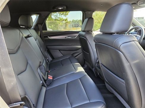 New 2026 Cadillac XT5 Luxury image 19