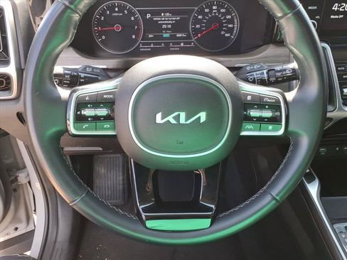 Used 2023 Kia Sorento EX w/ Panoramic Sunroof Package FWD image 24