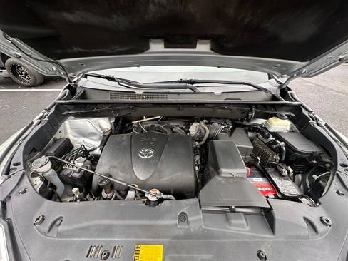 Used 2018 Toyota Highlander XLE AWD/4WD image 15