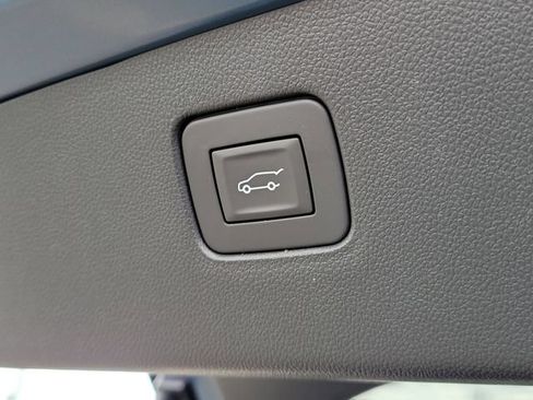 New 2026 Buick Envista Sport Touring w/ Convenience I Package FWD image 9