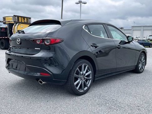 Used 2021 MAZDA MAZDA3 s FWD image 5