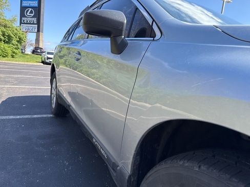 Used 2018 Subaru Outback 2.5i image 4