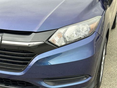 Used 2016 Honda HR-V LX image 9