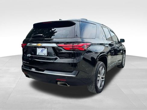 Used 2023 Chevrolet Traverse High Country AWD/4WD image 5