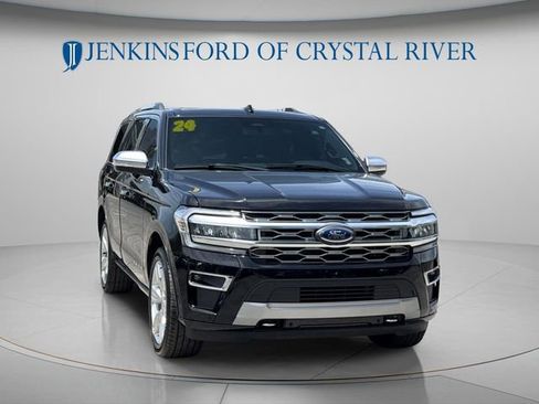 Used 2024 Ford Expedition Platinum AWD/4WD image 14