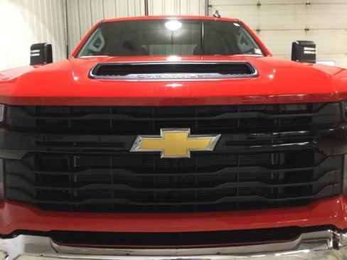 Used 2025 Chevrolet Silverado 3500 W/T image 32