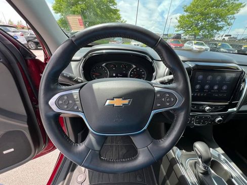 Used 2021 Chevrolet Traverse Premier AWD/4WD image 50