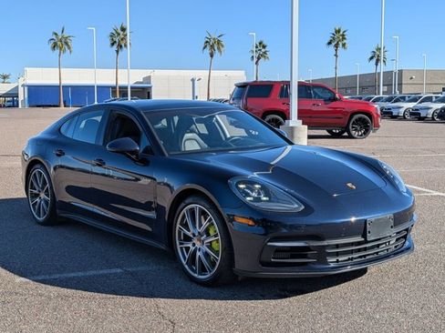 Used 2019 Porsche Panamera 4 image 3