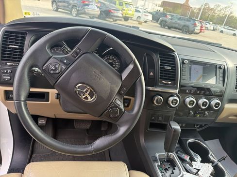 Used 2021 Toyota Sequoia Limited w/ Safety & Convenience Package image 14