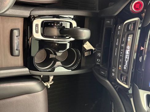 Used 2017 Honda Ridgeline Black Edition image 18