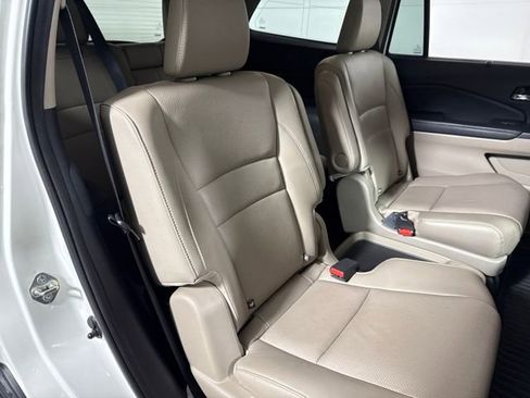 Used 2018 Honda Pilot Elite image 12