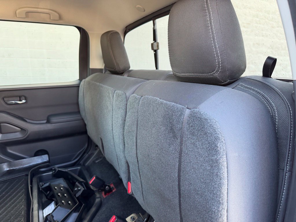Used 2022 Nissan Frontier SV AWD/4WD image 28
